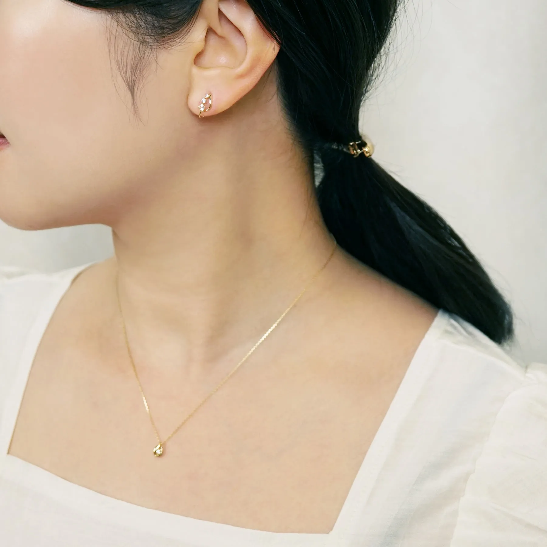 [Airy Clip-On Earrings] 10K Drop Earrings (Yellow Gold)