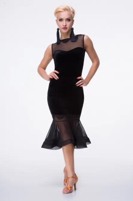 Black Dance Dress: Velor Craftsmanship with Airy Shuttlecock Elegance