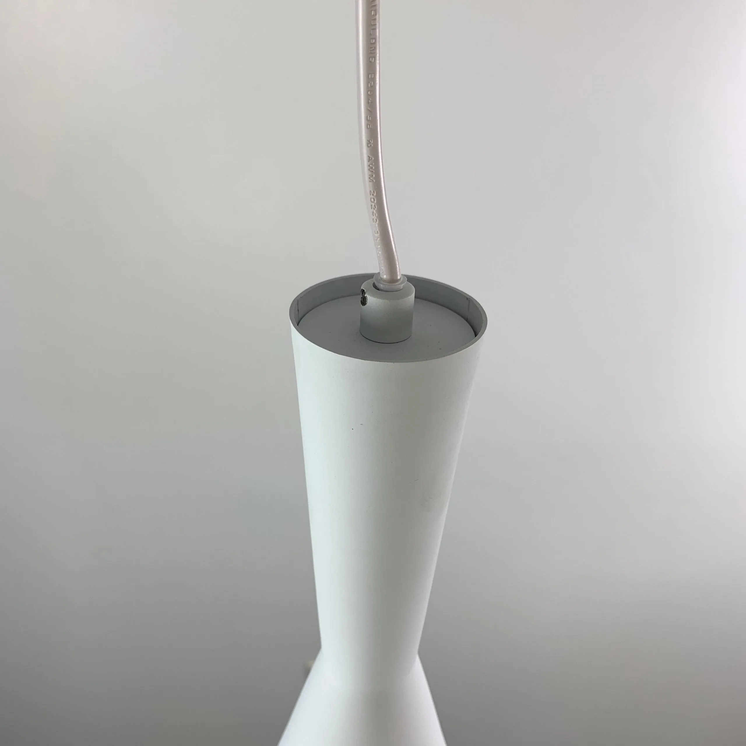 Dainolite Pentant Light, White, Pounded Silver, New!