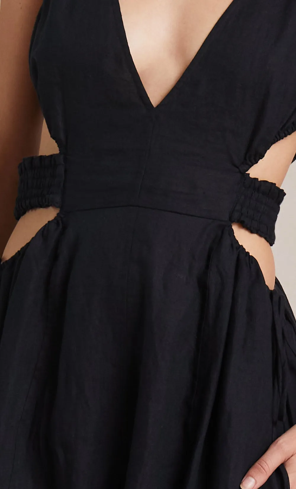 NOELLE V DRESS