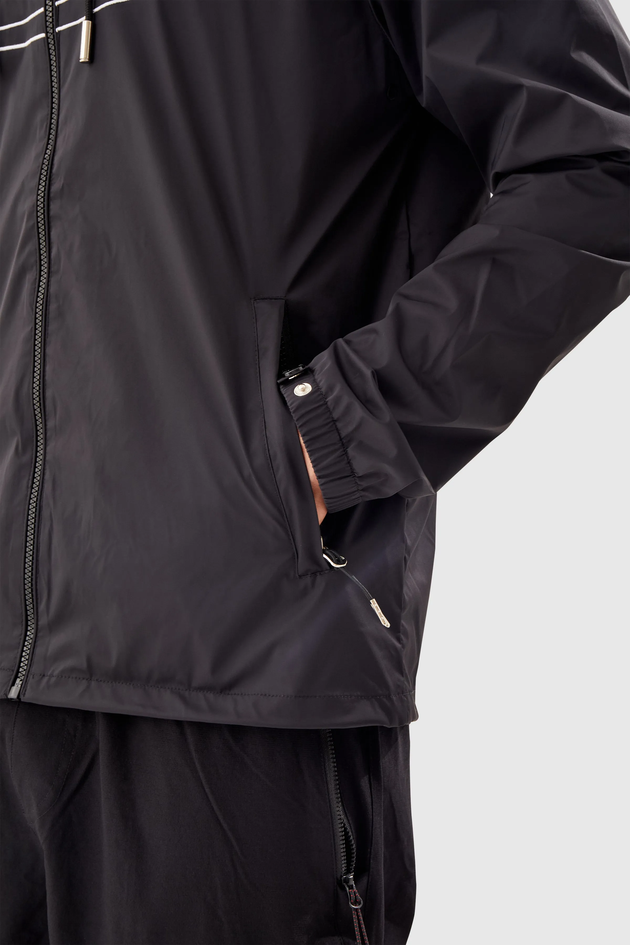 Split Windbreaker - Black